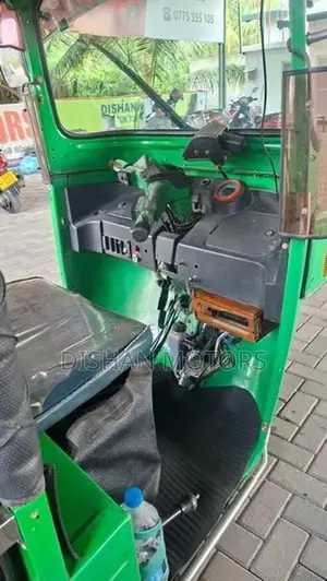Bajaj RE 4 Stroke 2012