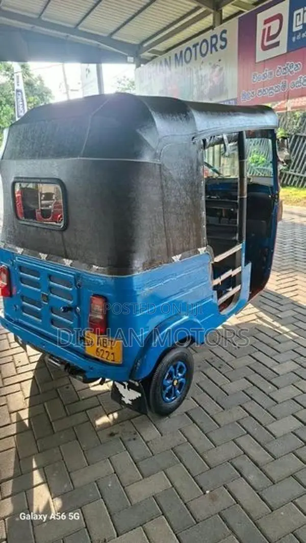 Bajaj RE 4 Stroke 2019