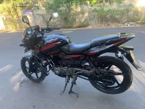 Bajaj Pulsar 180 2011