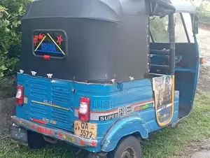 Bajaj RE 2005
