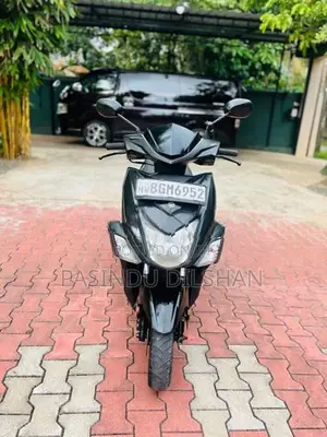 Yamaha RayZR 2018