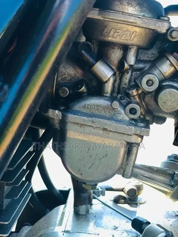 Suzuki GN 125 2004