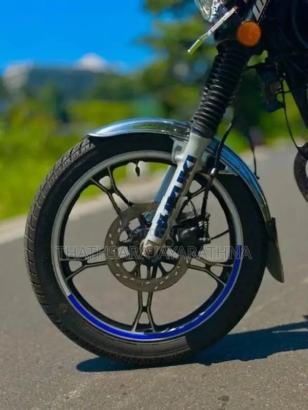 Suzuki GN 125 2004