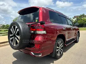 Toyota Land Cruiser Sahara V8 Diesel law millag 2013