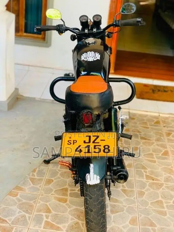 Hero CD 100 2005