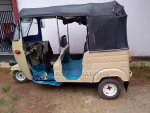 Bajaj RE 2002