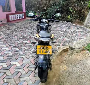 Bajaj Pulsar NS200 BS4 2017
