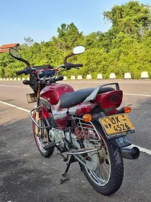 Bajaj CT100 2004