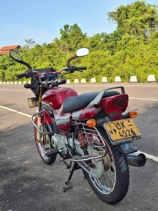 Bajaj CT100 2004