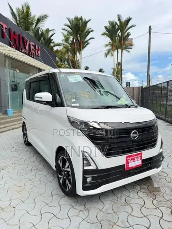 Nissan Roox 2024