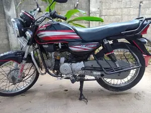 Hero CD 100 2016