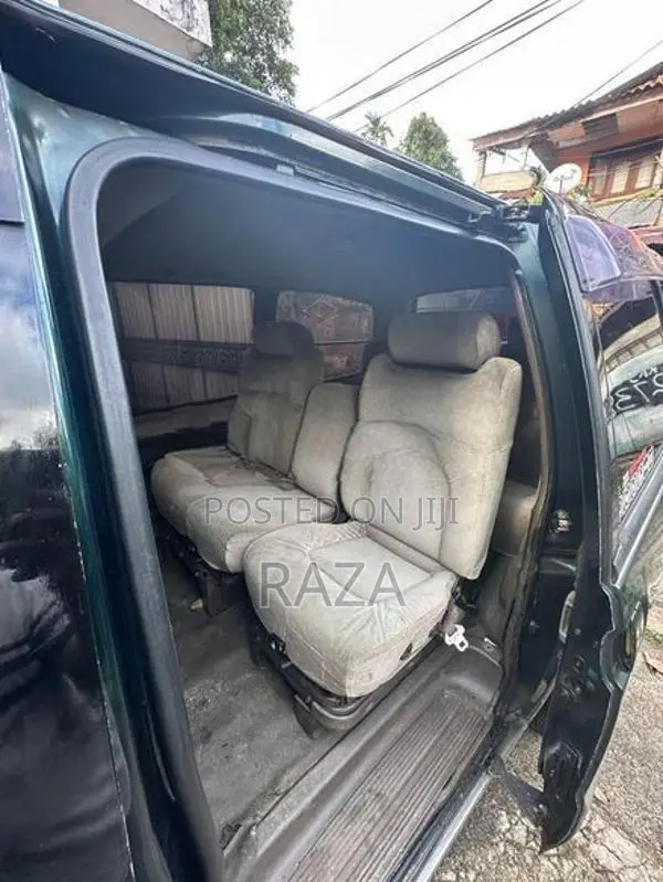 Nissan Serena 1992