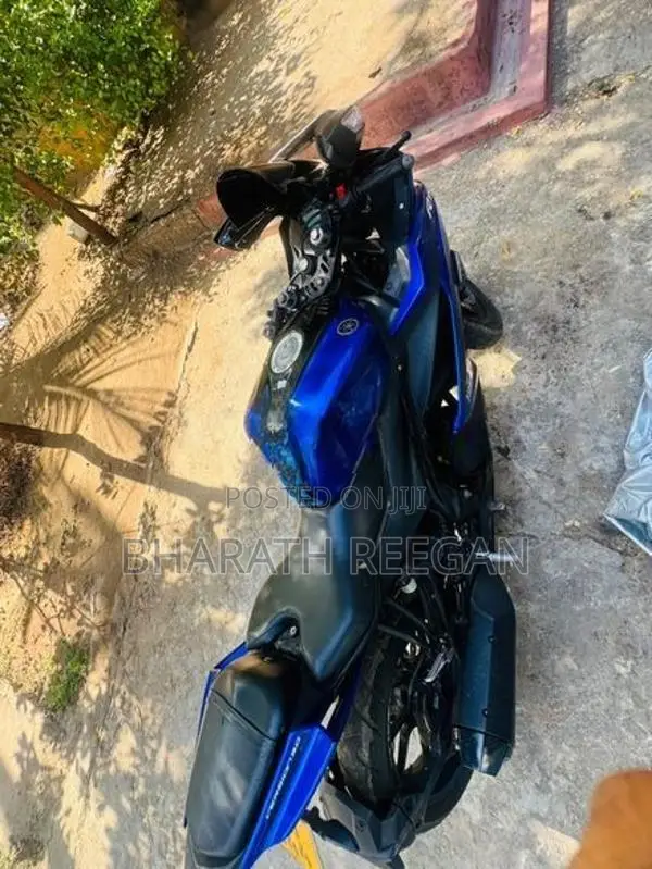 Yamaha R15 2019