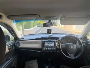 Toyota Axio 2013