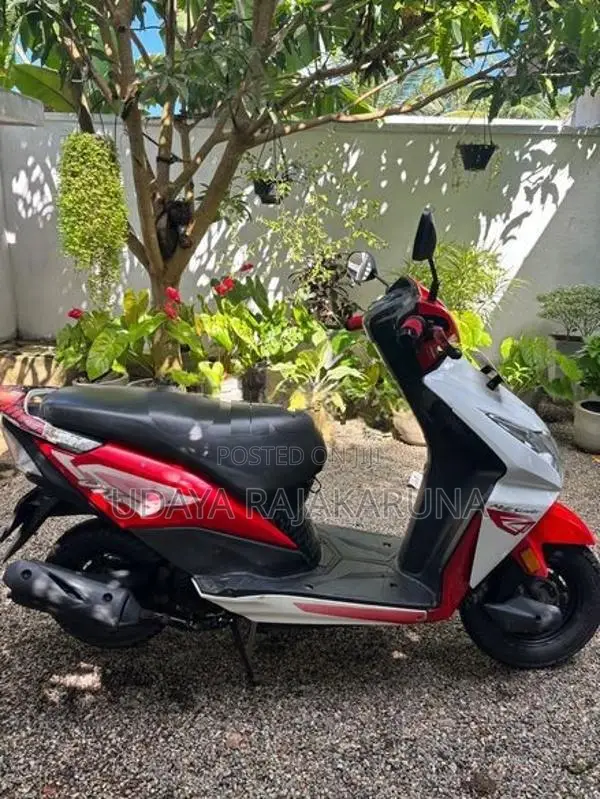 Honda Dio 2017