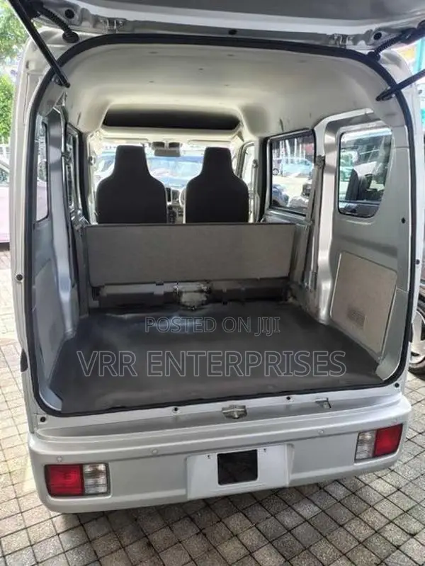 Nissan Clipper 2024