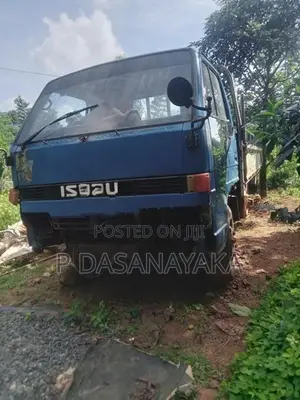 Isuzu 250 1987