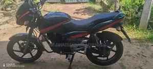 Bajaj Pulsar 180 2005