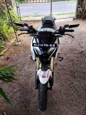 Bajaj Pulsar NS160 2025