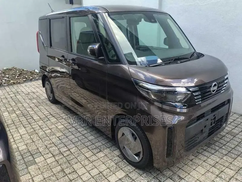 Nissan Roox 2024