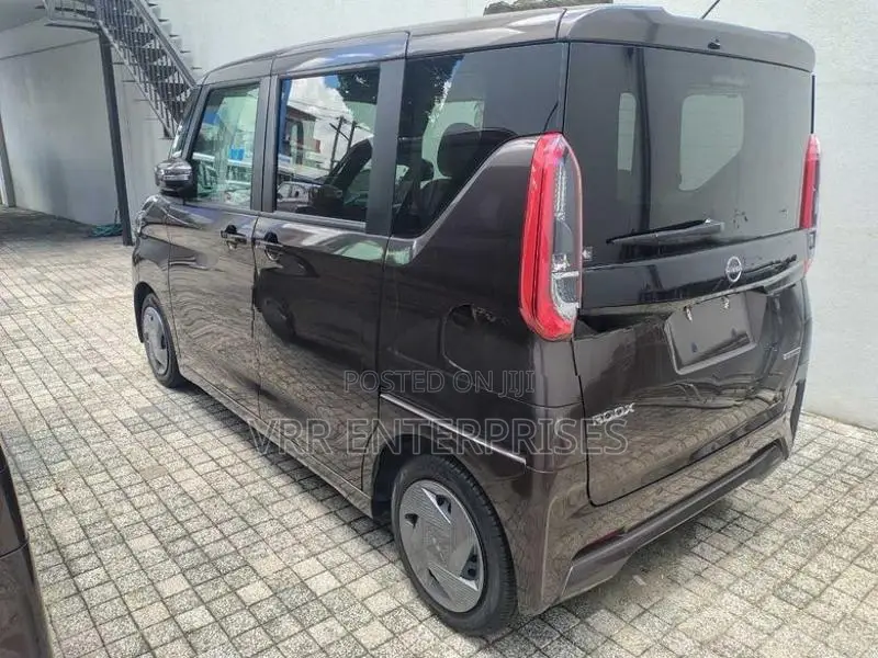 Nissan Roox 2024
