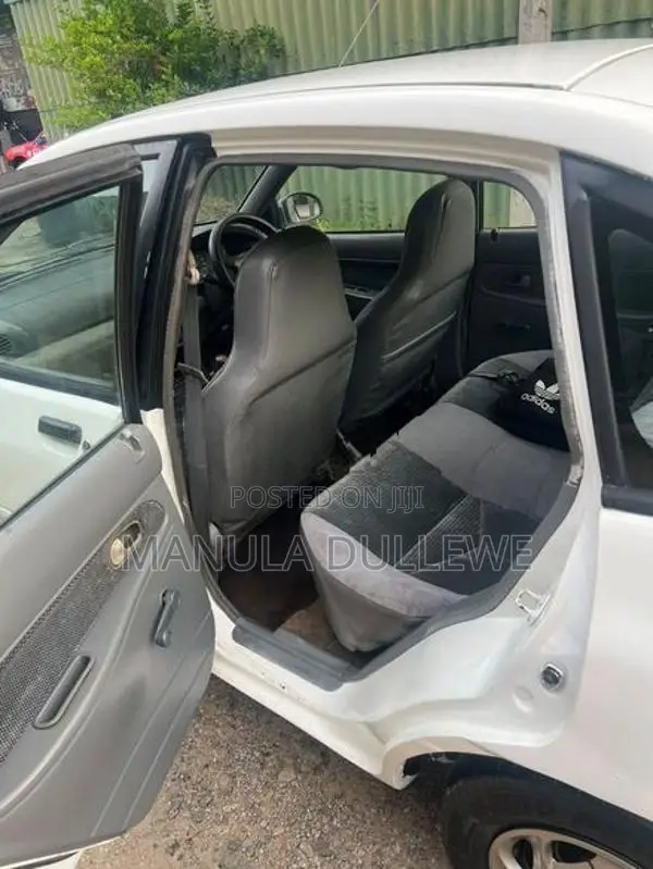 Ford Festiva 1995
