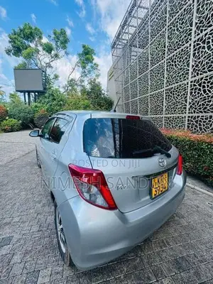 Toyota Vitz 2011