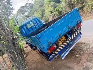 Isuzu Elf NKR 250 1985