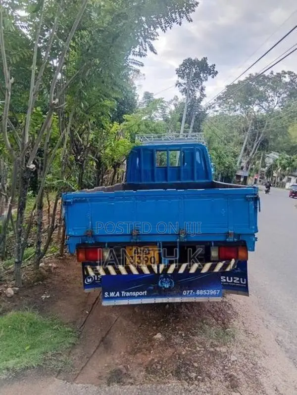 Isuzu Elf NKR 250 1985