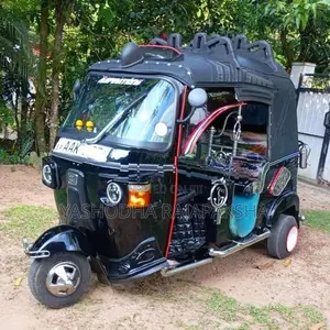 Bajaj RE 2013