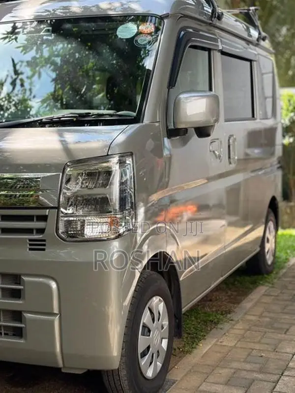 Suzuki Every 2025