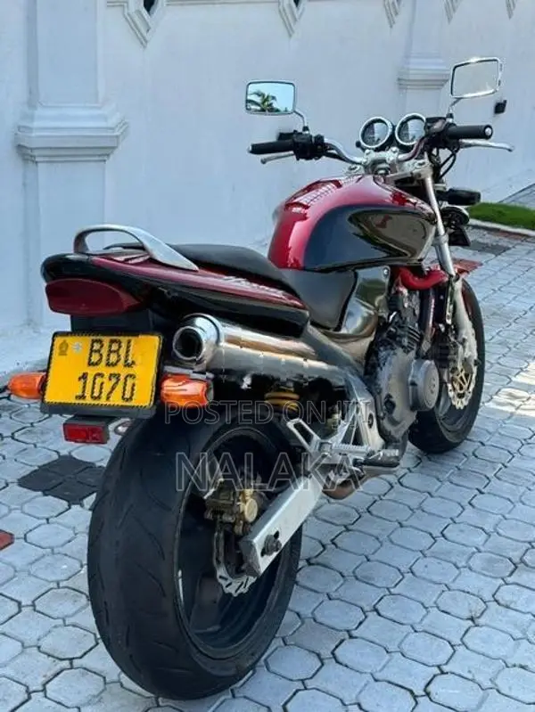 Honda Hornet ch130 2021
