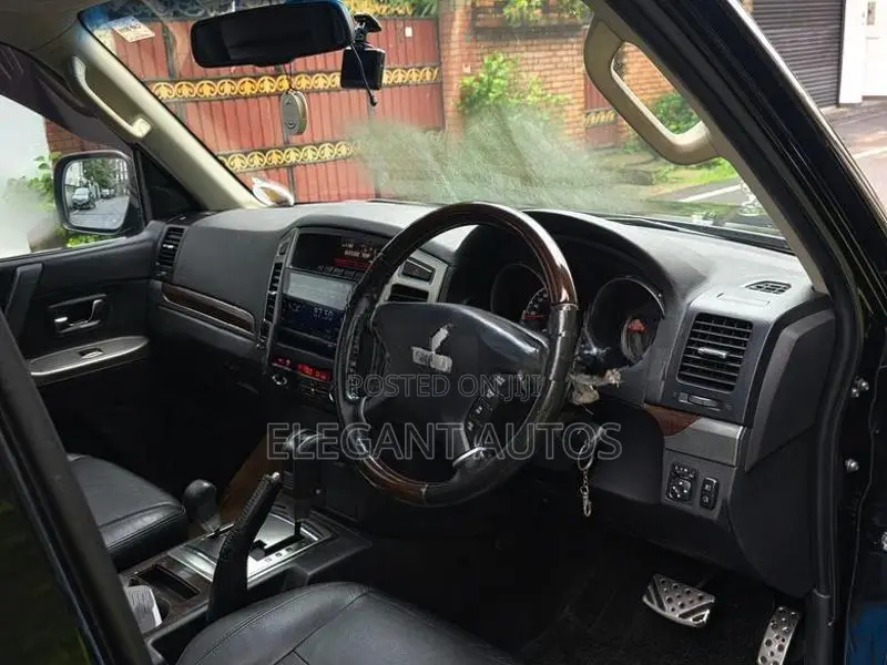 Mitsubishi Montero GLS 2015