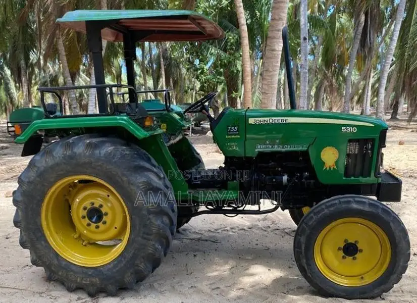 John Deere Bowser Trailer 2013
