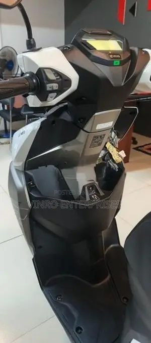 Hero XOOM 125R 2026