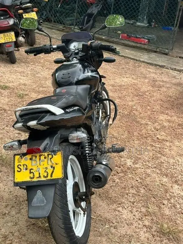 Bajaj Pulsar 150 2017