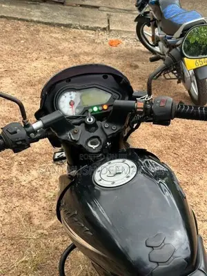 Bajaj Pulsar 150 2017