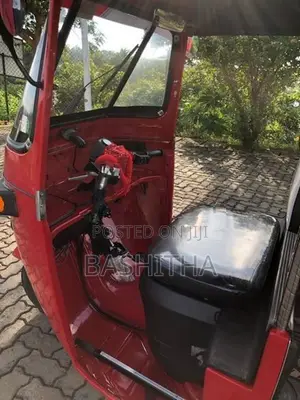 Bajaj RE 2008