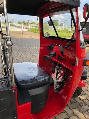 Bajaj RE 2008