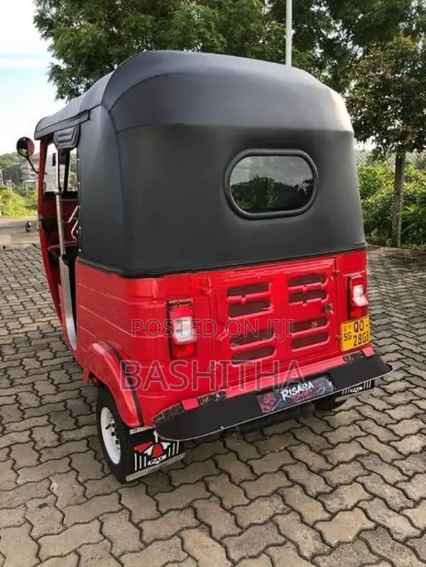 Bajaj RE 2008