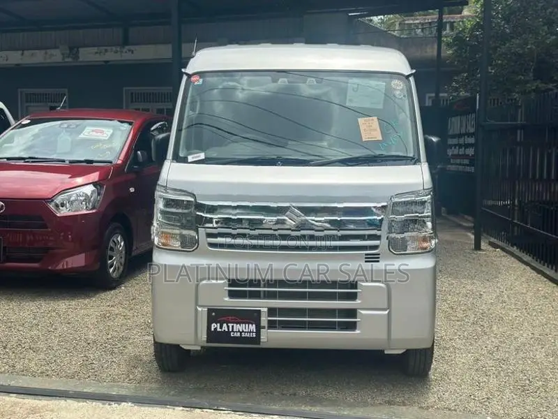 Suzuki Every 2025