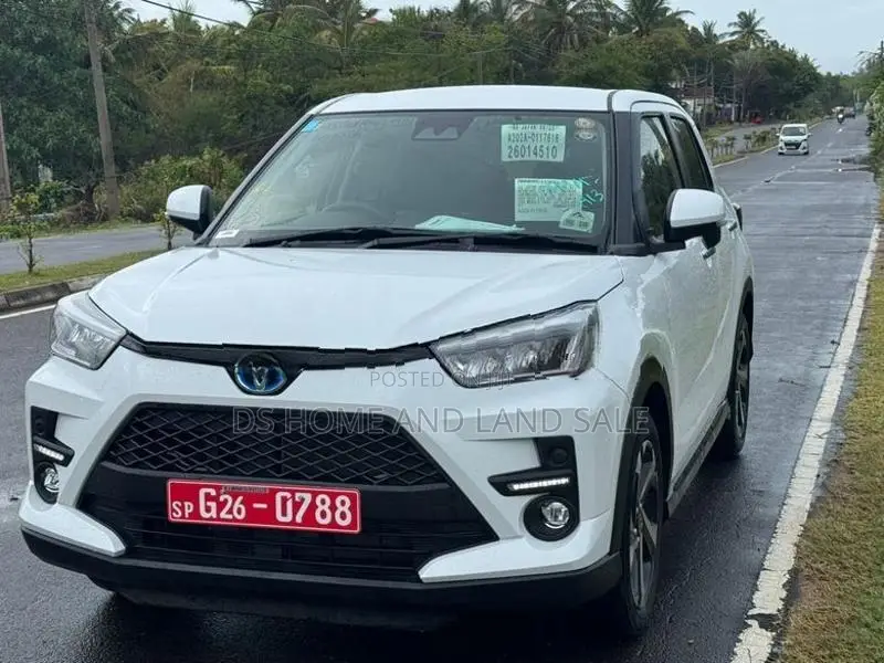 Toyota Raize Z Hybrid 2025