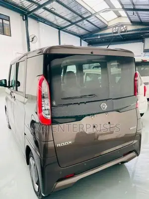 Nissan Roox 2024