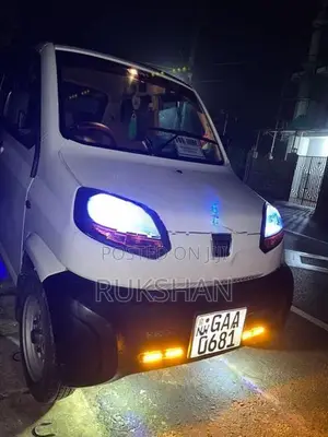 Bajaj Qute 2018