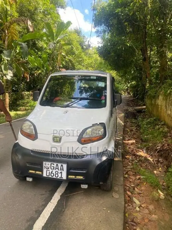 Bajaj Qute 2018