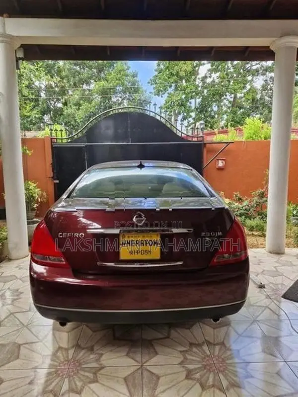 Nissan Cefiro 2004