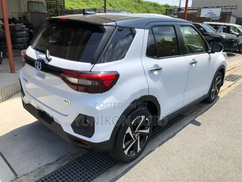 Toyota Raize HEV Z Parking 2026