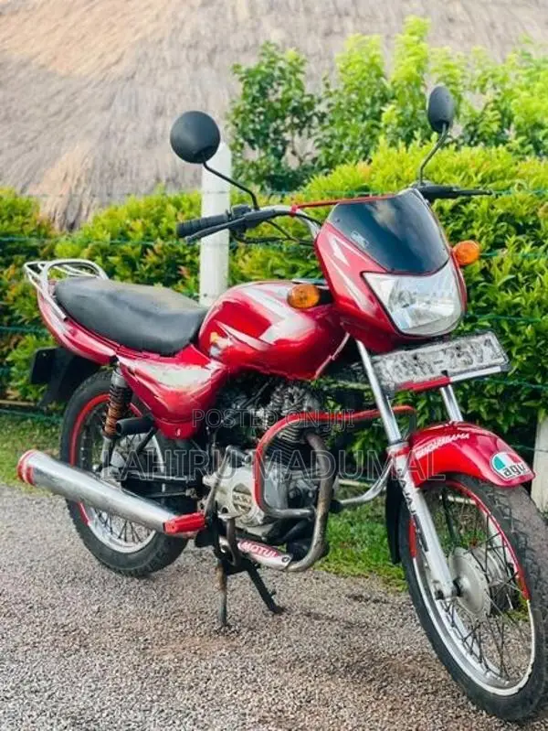 Bajaj CT100 2012
