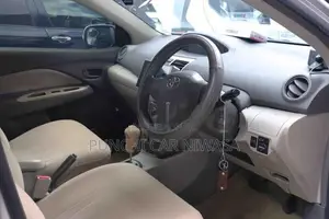 Toyota Belta 2008