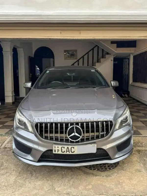Mercedes Benz CLA 200 AMG 2014